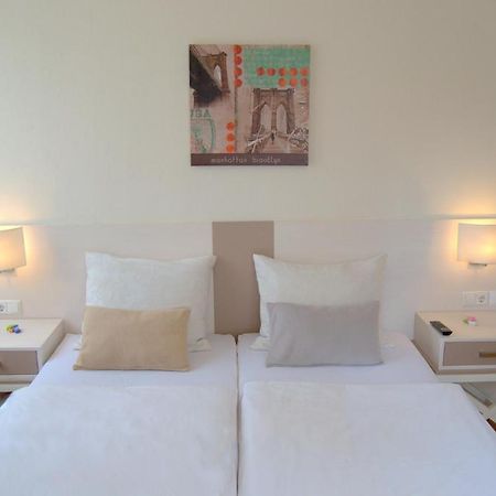 Hotel Centro Stuttgart Szoba fotó