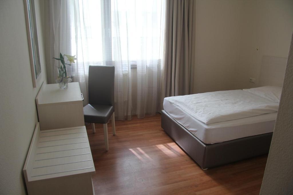 Hotel Centro Stuttgart Kültér fotó